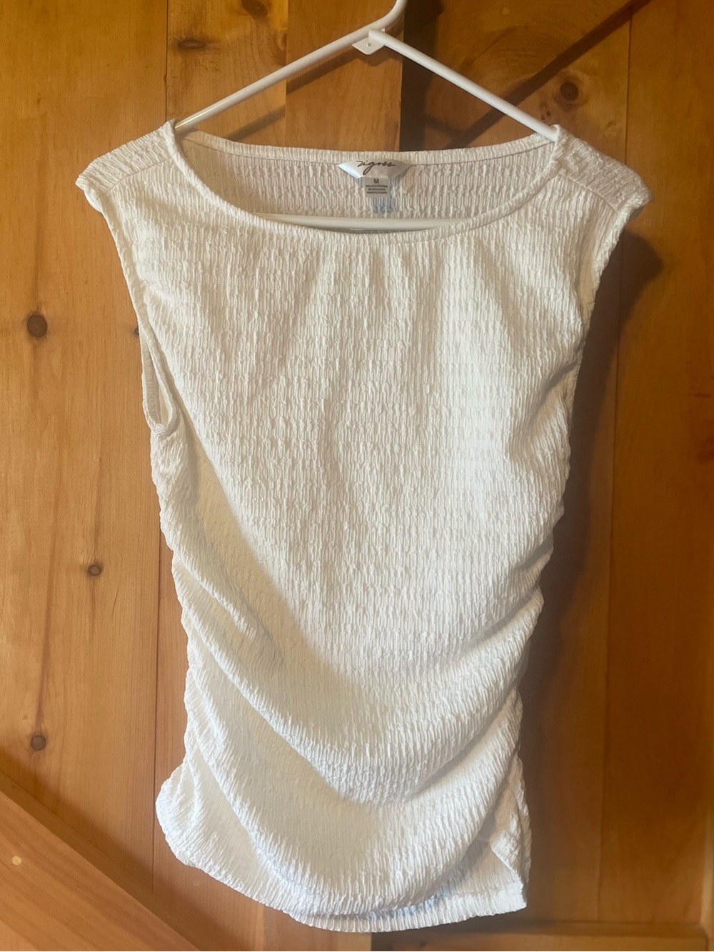 Vigoss Textured Ruched White Sleeveless Top